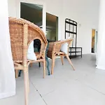 Sunny Haven Διαμέρισμα *
