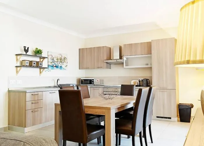 Sunny Haven * Saint Julian's