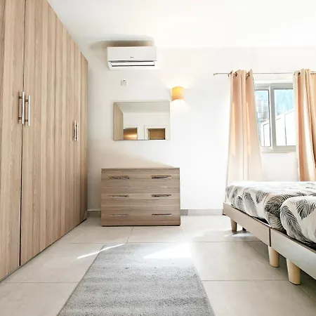 Sunny Haven Apartment *