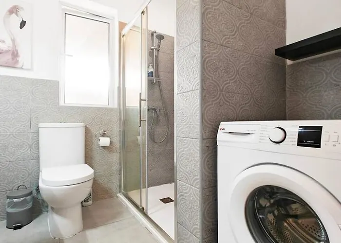 Sunny Haven Apartament *