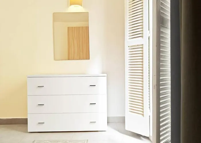 Sunny Haven Apartament